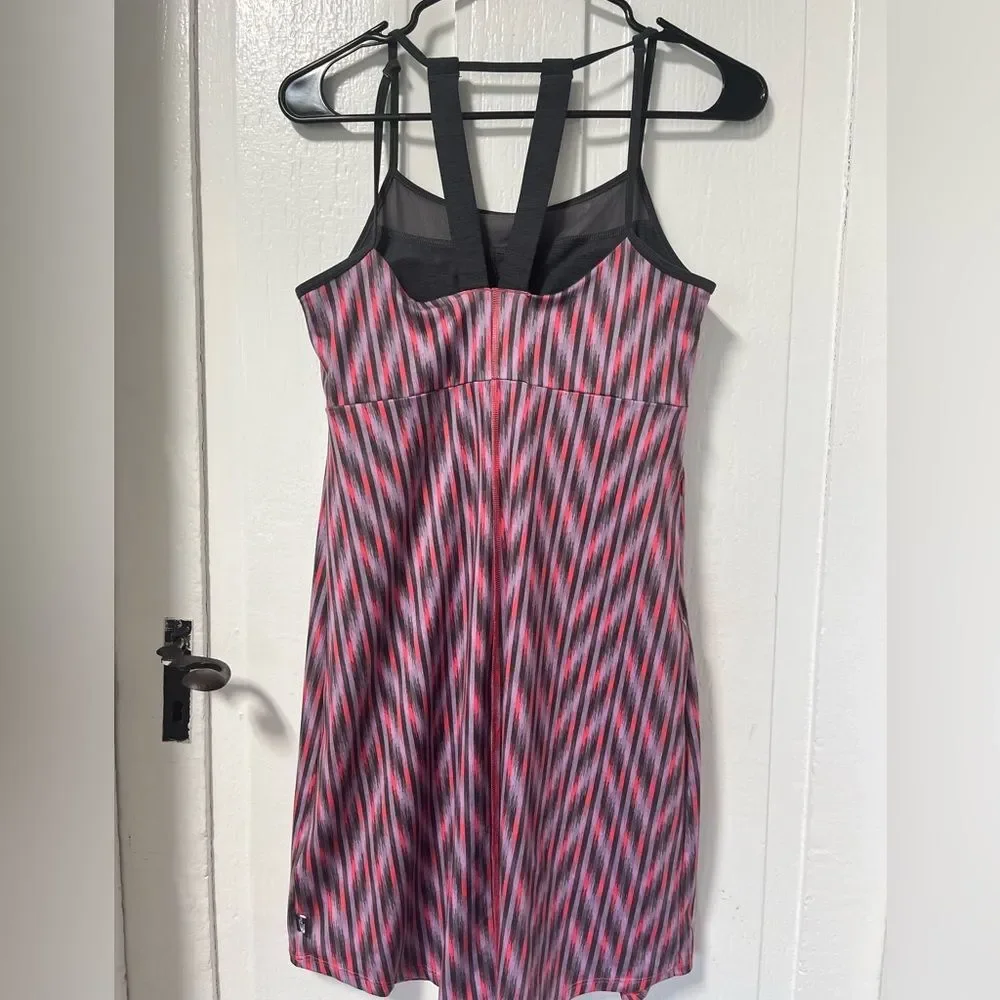 The North Face W Exposure activewear dress with built in bra size small